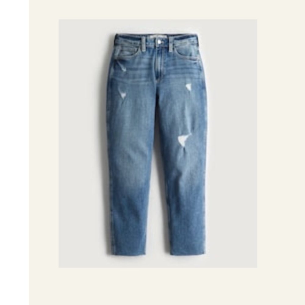 Hollister Curvy High-Rise Mom Jean